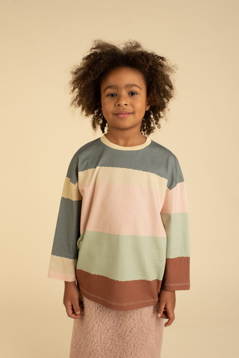 Ilgarankoviai marškinėliai su dryžiais