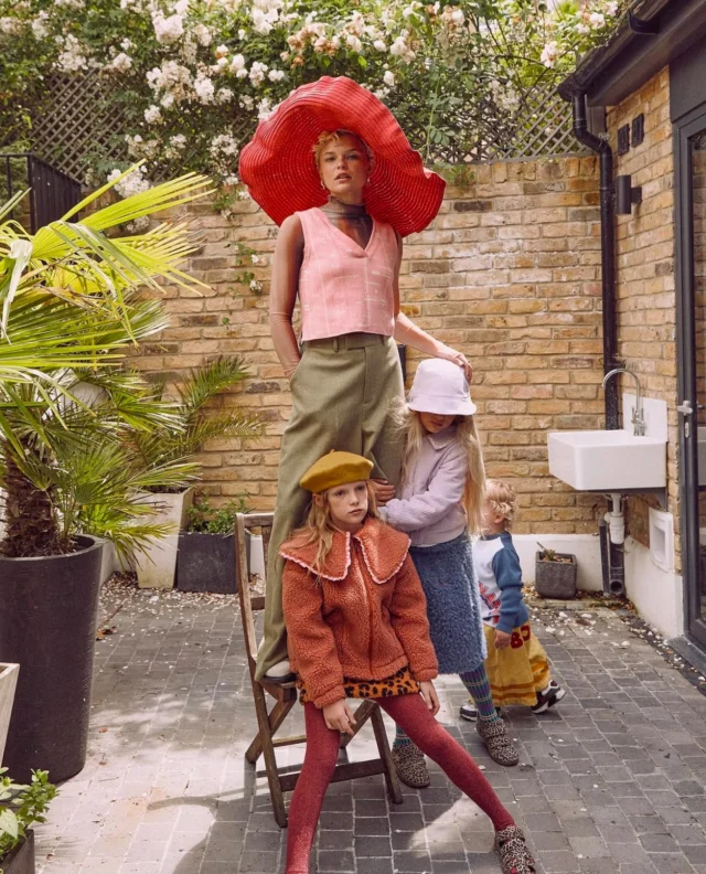 We just love love love this picture!😍 
Our Faux Fur Skirt featured at @lemon.mag!!

Photographer @louise_samuelsen 
Art direction charlotte.l.watts
Styling @beckyseager 

#oxoxclub #lemonmagazine