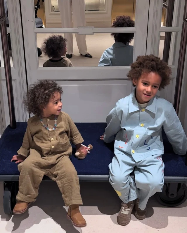 We’ve always adored @lindatol_ family — and now it feels surreal to see little Louie in our Face jacket and pants. 😍
#oxoxclub