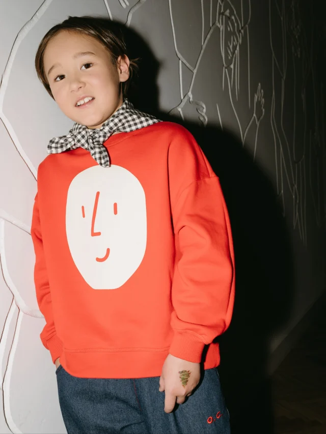 Potatoes gonna potate! 🥔 Get your hands on our 100% organic cotton Potato Sweatshirt in this season’s favorite red!
#oxoxclub #potatosweatshirt #kidsfashion
