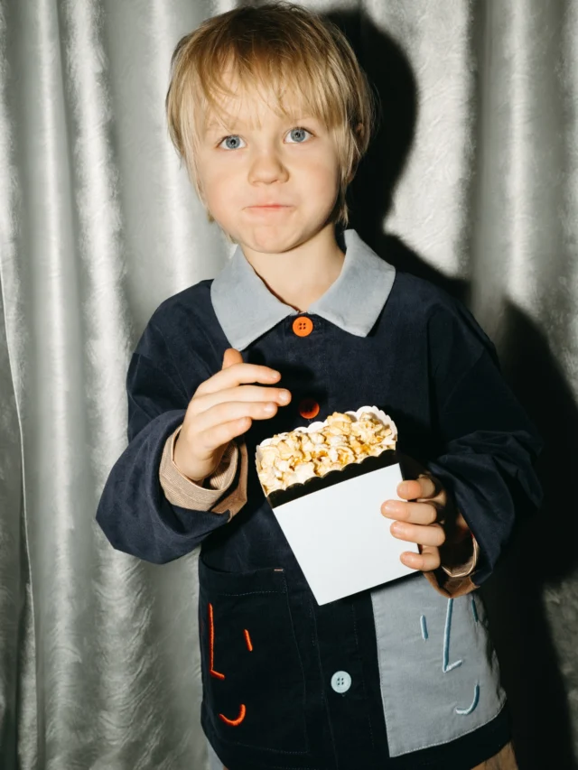 Got your popcorn ready?🍿
The weekend’s in—and so are movie nights!
#oxoxclub