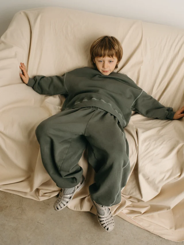 In our universe, Coach Potato takes on a different meaning. It’s about thinking outside the box and living in oversized silhouettes.

🥔 Discover the latest arrivals at oxoxclub.com