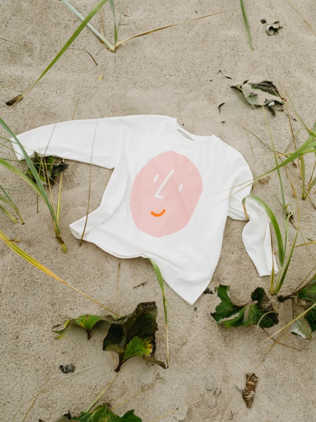 Round. Colorful. Organic. 
But not an Easter egg. 
What could it be? 

#oxoxclub #potato